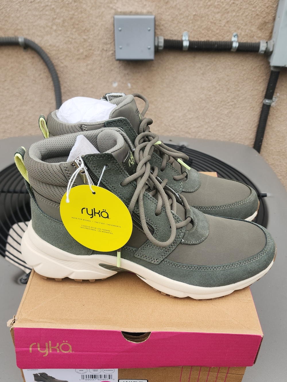 New Ryka Sincere Water Repellent Lace Up Sneaker Boots, Sz. 9.5 Wide